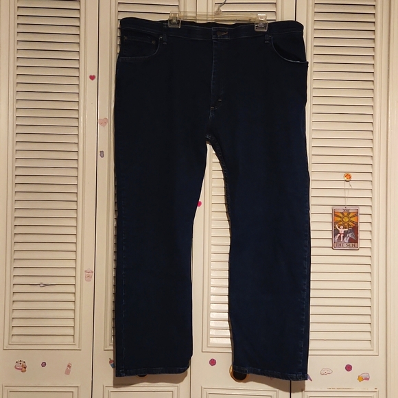 Wrangler Other - Wrangler Dark Wash Straight Leg Jeans